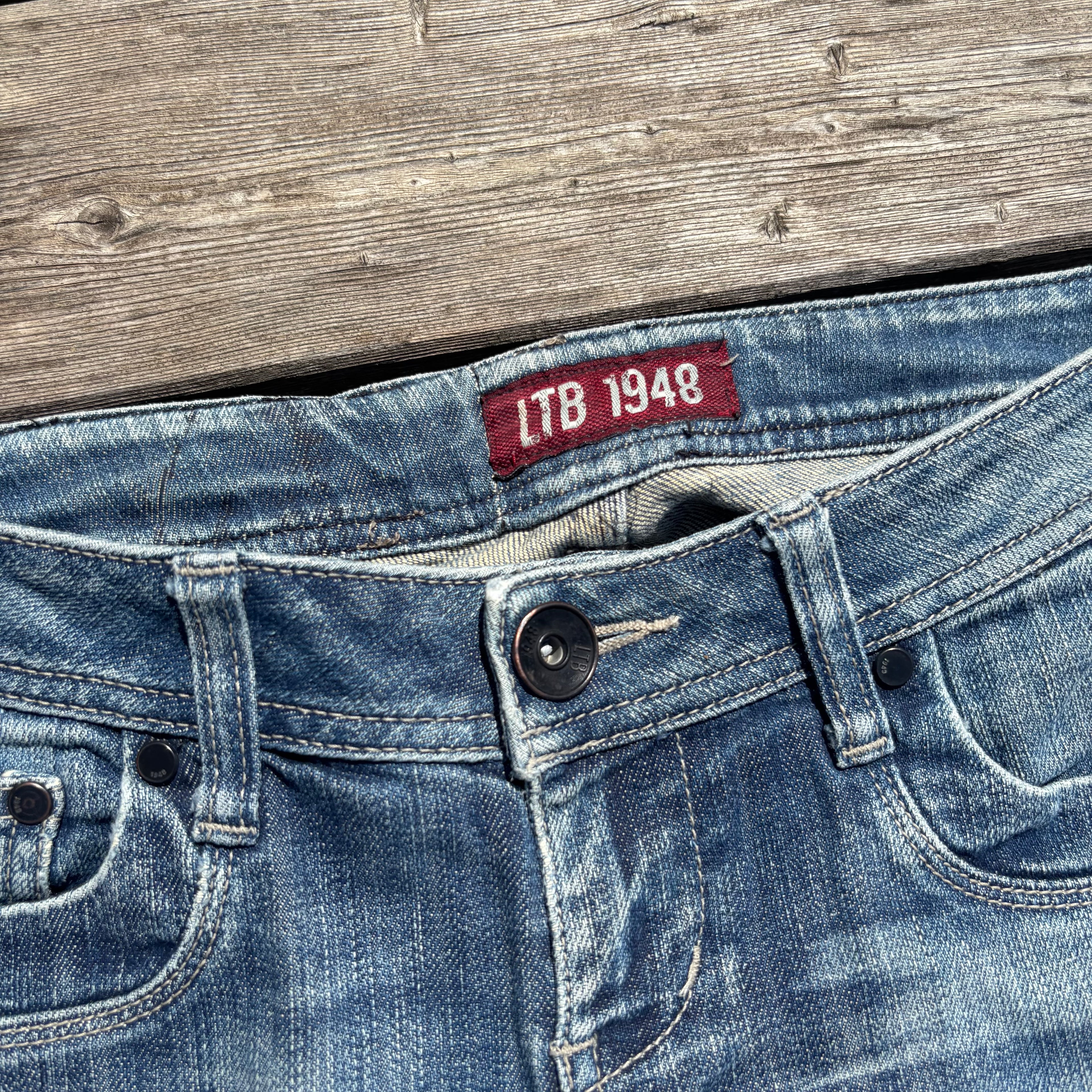 Süße Y2K Lowwaist Bootcut Jeans mit tollen Backprint /women 00s 90s vintage baddie (S97) S-M