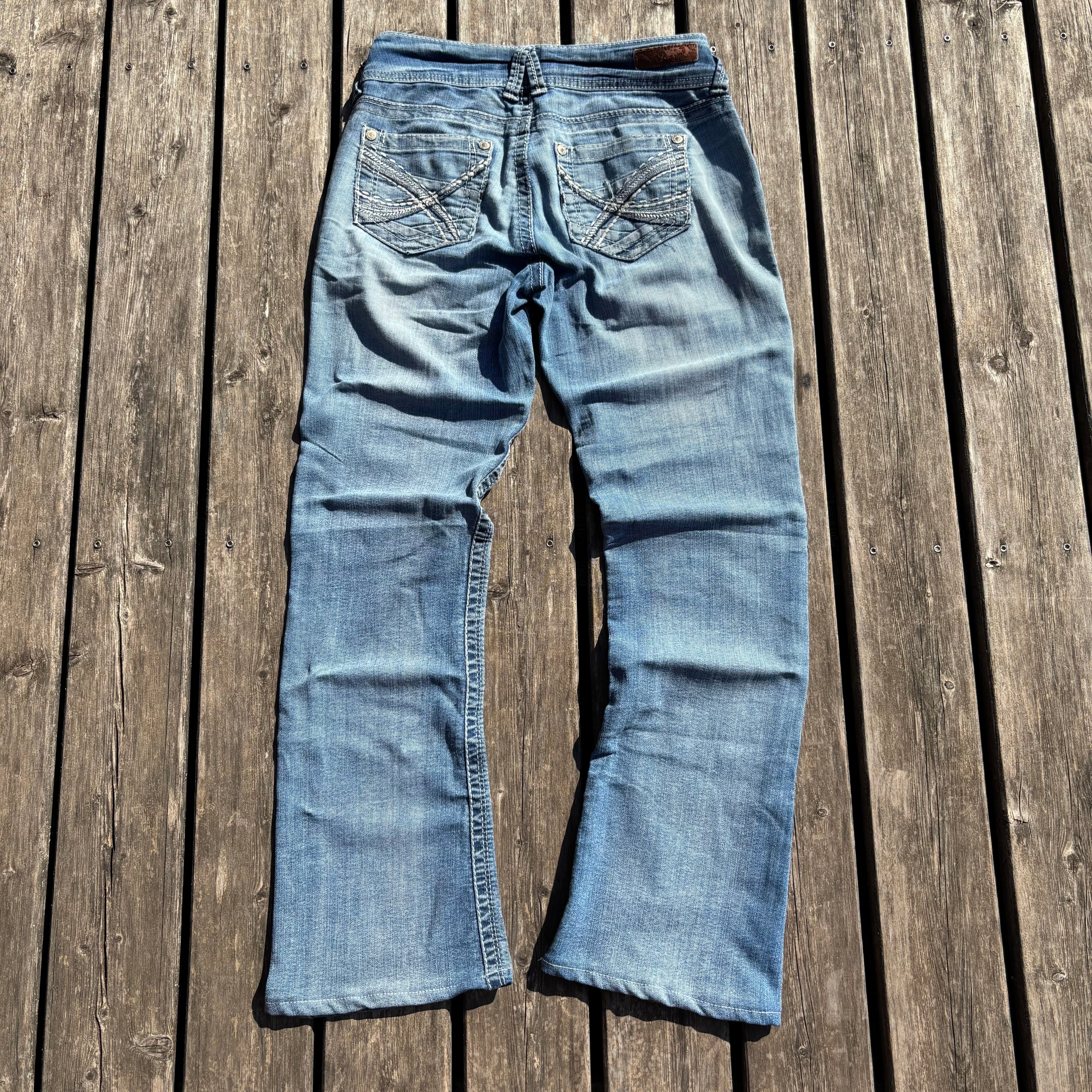 Süße Y2K Lowwaist Bootcut Jeans mit tollen Backprint /women 00s 90s vintage baddie (XS) S60