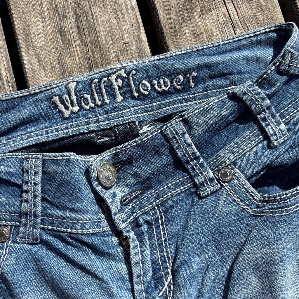Süße Y2K Lowwaist Bootcut Jeans mit tollen Backprint /women 00s 90s vintage baddie (XS) S60