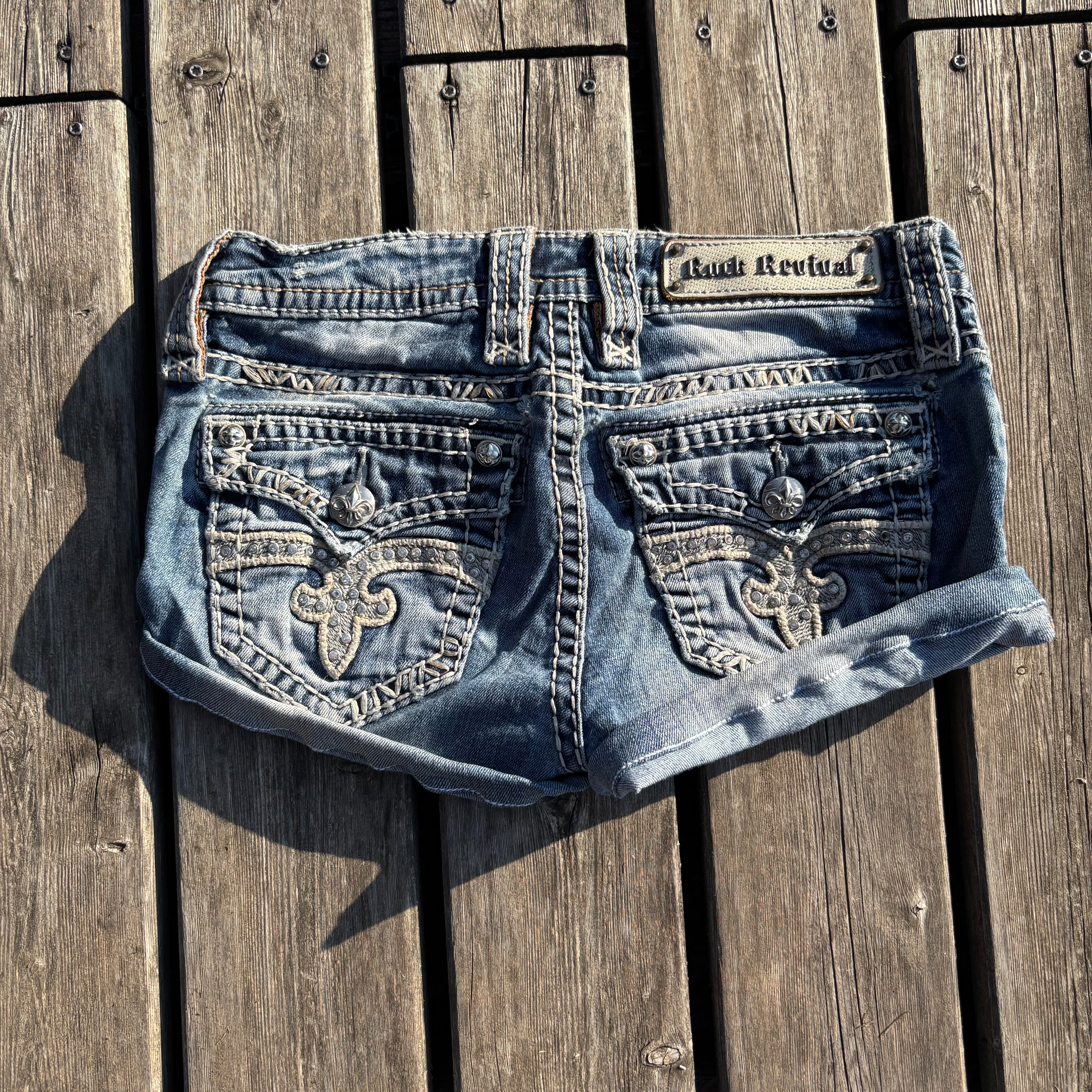 Rock Revival Shorts Hotpants /women 00s 90s vintage baddie (XS) S54