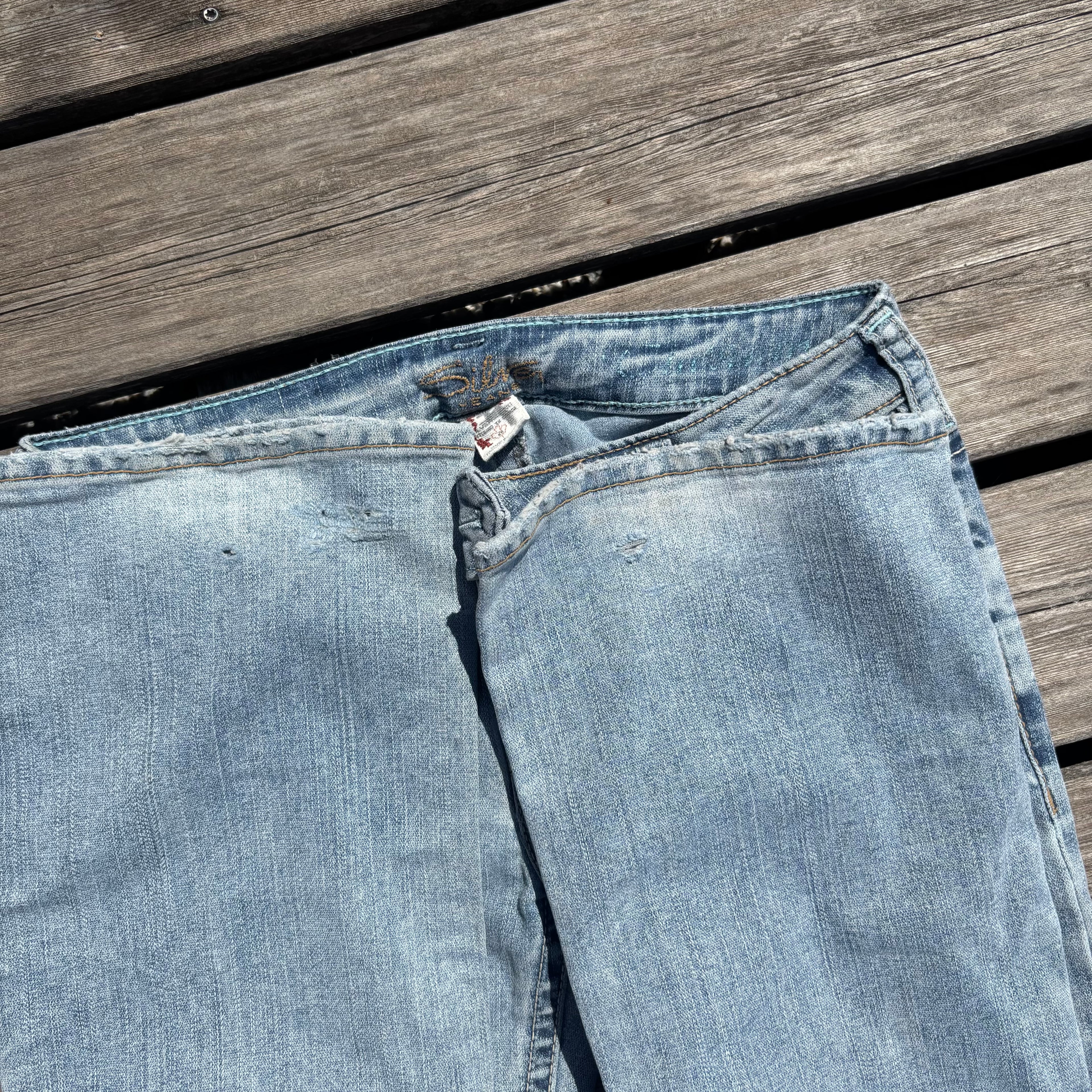 Süße Y2K Lowwaist Bootcut Jeans mit tollen Backprint /women 00s 90s vintage baddie 105 (S)