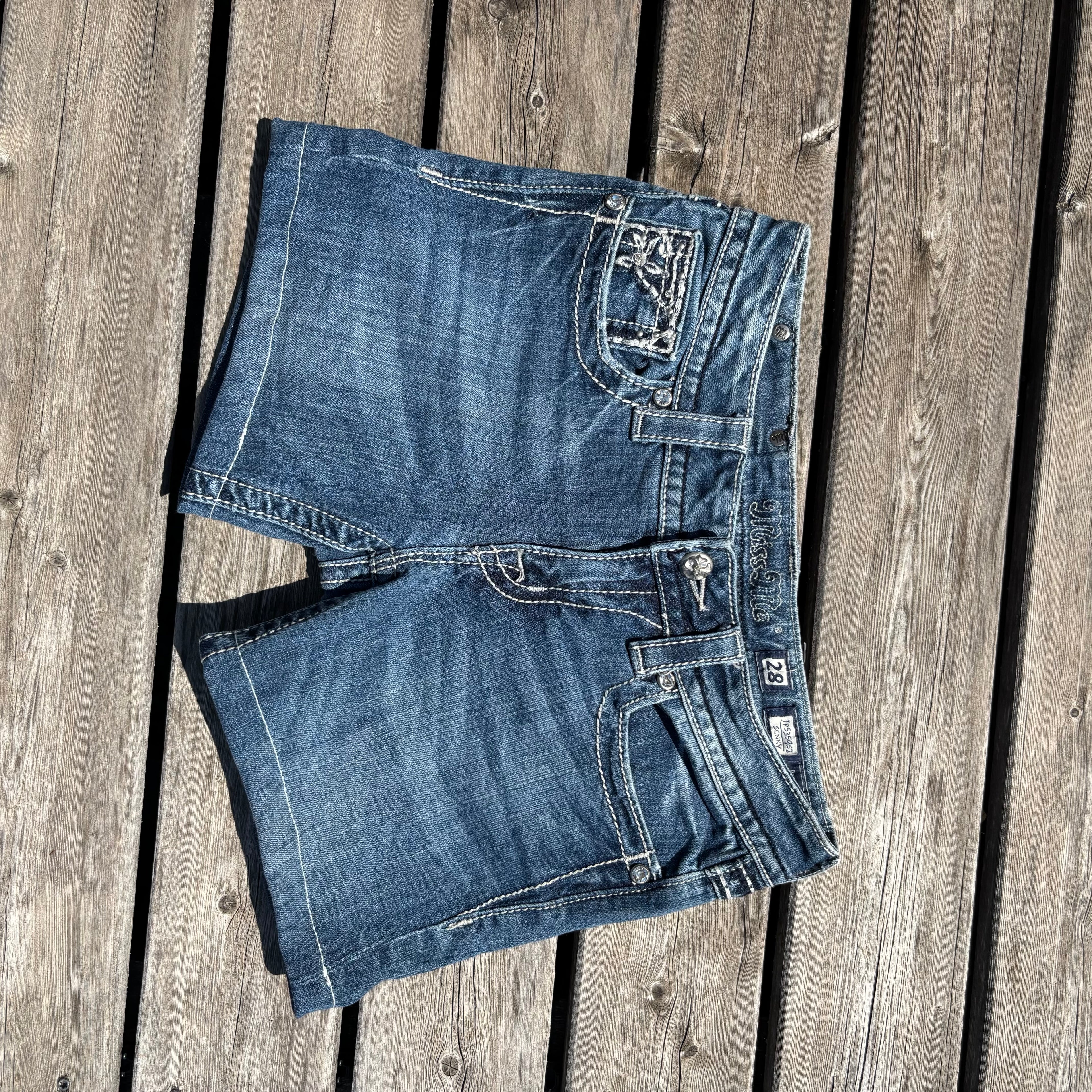 Süße Miss Me Shorts / Hotpants mit tollen Backprint für Frauen 00s 90s vintage baddie S 96 (S)