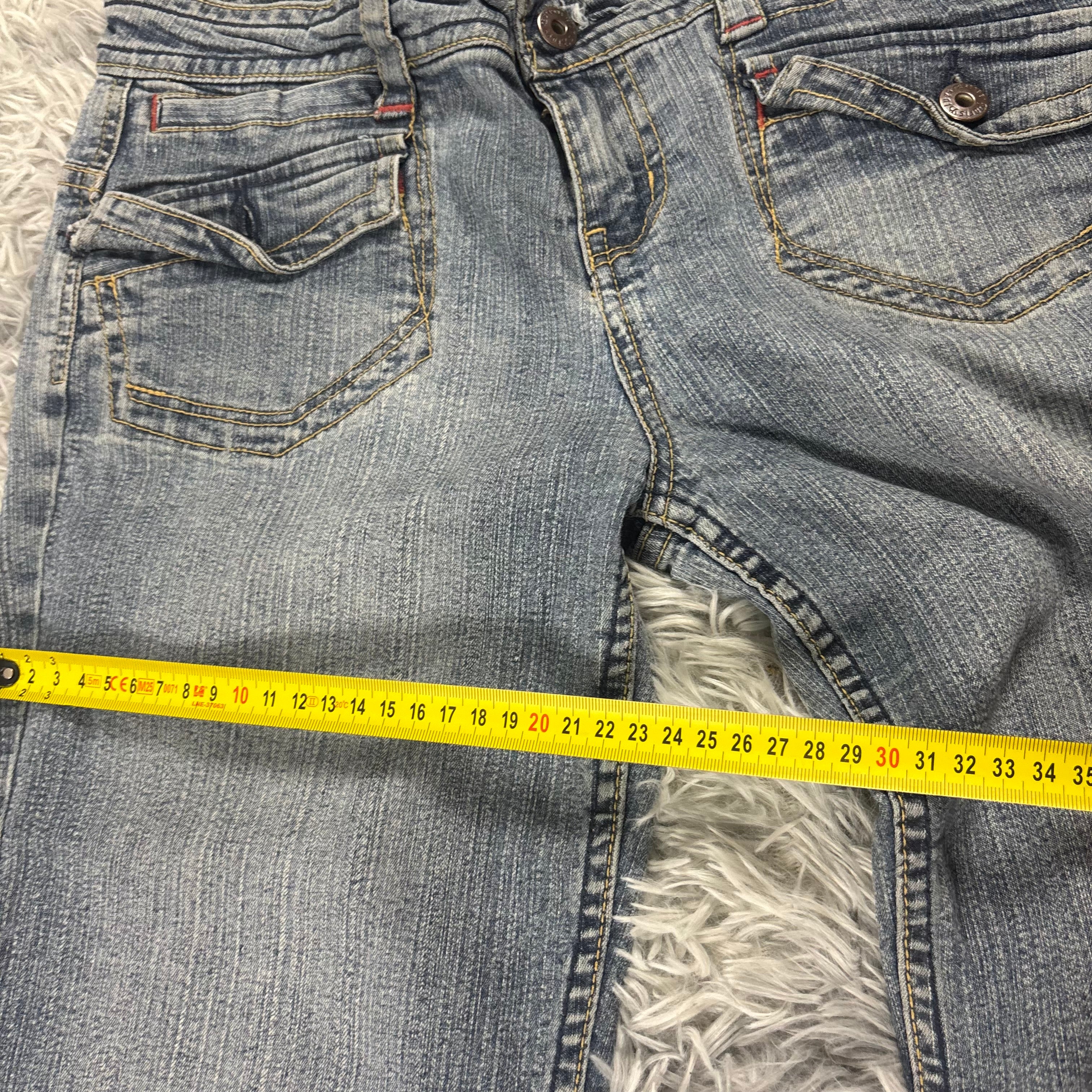 Süße Lowwaist Bootcut Jeans mit Backprint /vintage 00s 90s (M) S16